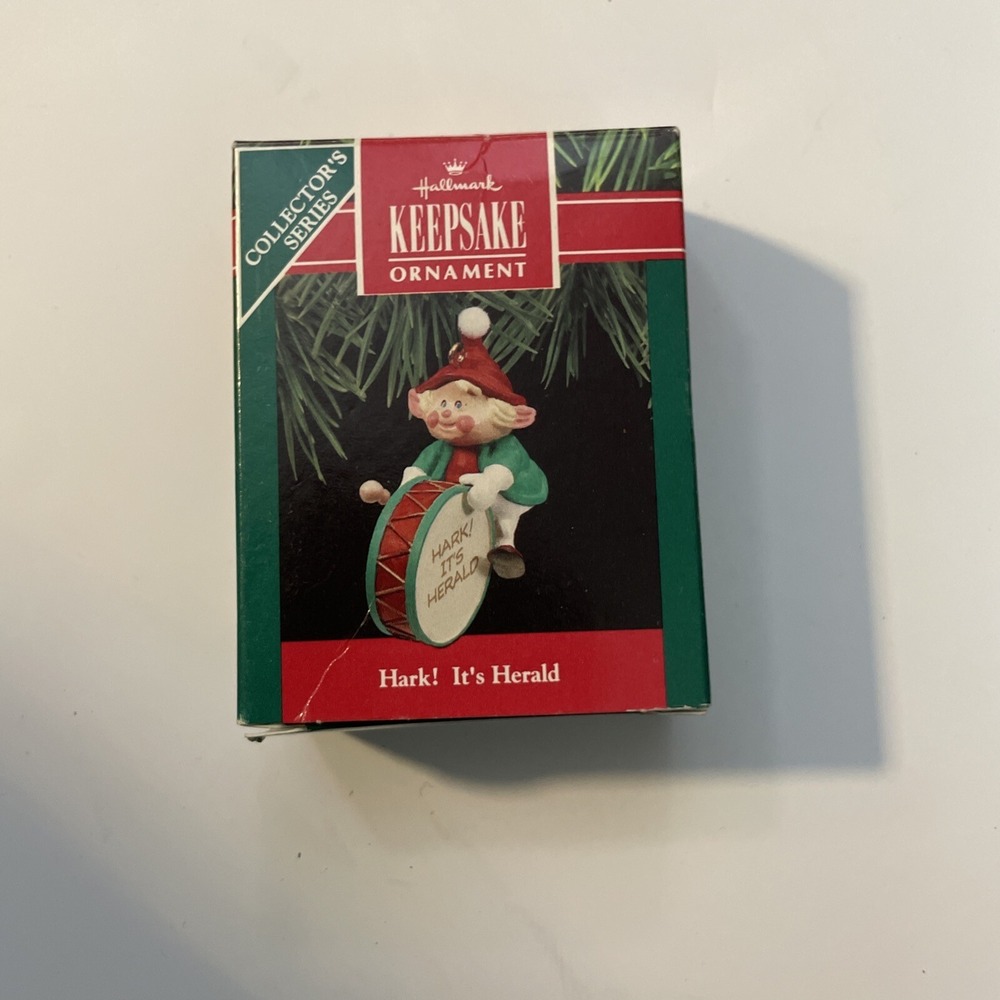 Hark! It's Herald the Elf 1990 Hallmark Keepsake Christmas Ornament 2nd Series